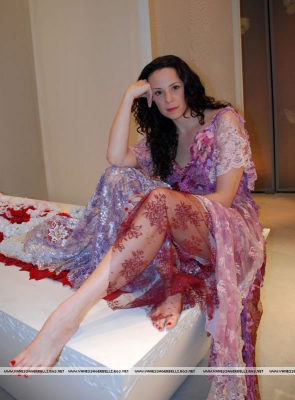 http://www.vanessagerbelli.vipvirtual.com.br/galeria/albums/revista_ensaio_marcio_ferrao/normal_DSC_0071.jpg